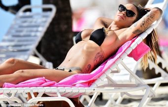 amazing boobs of Jodie-Marsh in small bikini