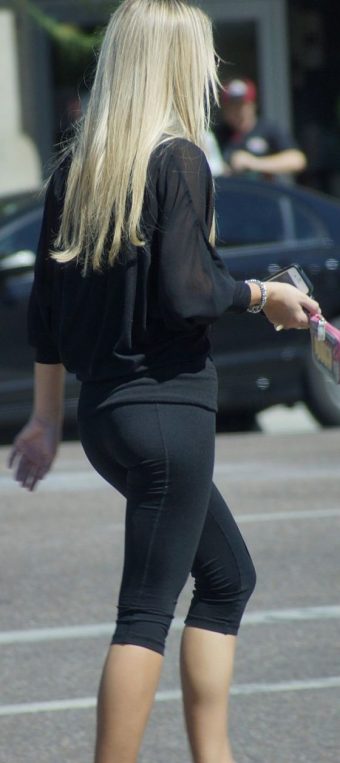 hot ass in leggins