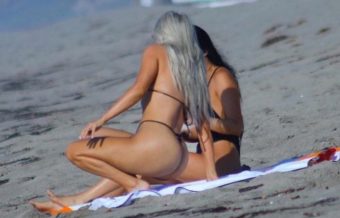 Kim-Kardashian sexy on the beach