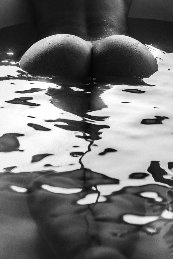 nude art butt in water