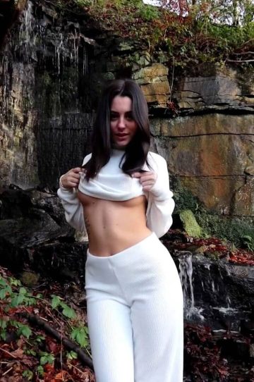 Do you like my outdoors striptease? (gif)