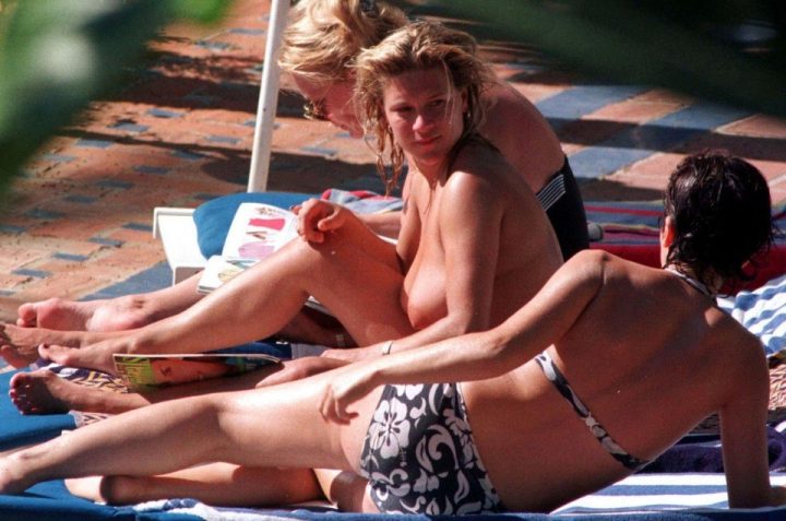 Samantha Fox topless