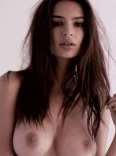 Emily Ratajkowski nude tits